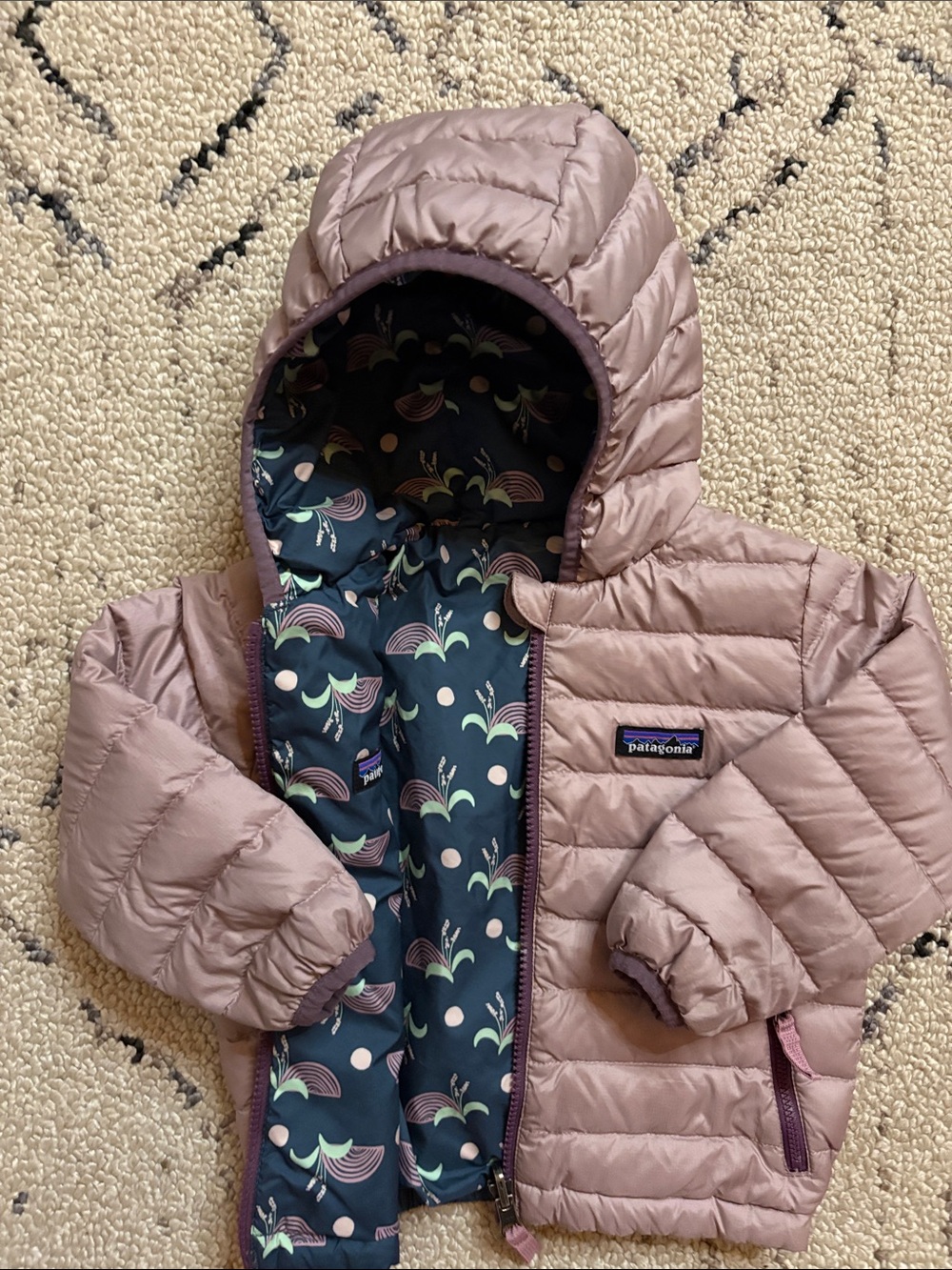 Patagonia Kids reversible Puffer Jacket (3T)
